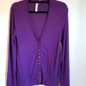 Grape color v-neck cardigan